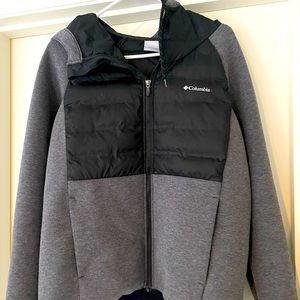 Like new Columbia Northern Comfort Hybrid Hoodie, size large, black and grey